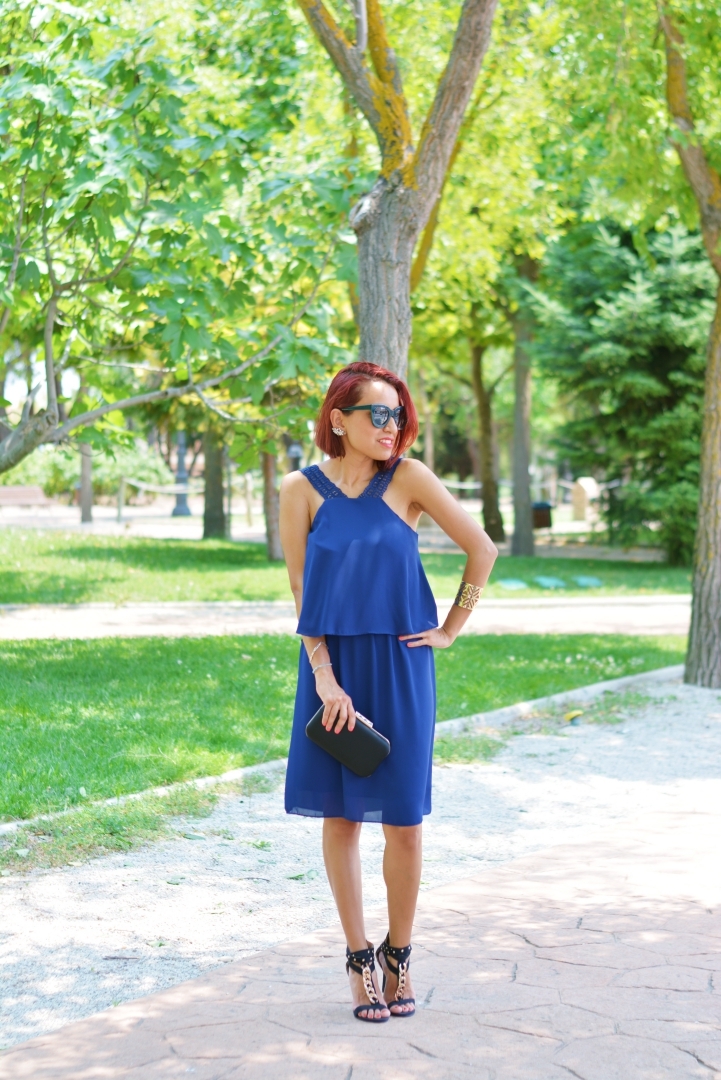 Outfit con vestido azul